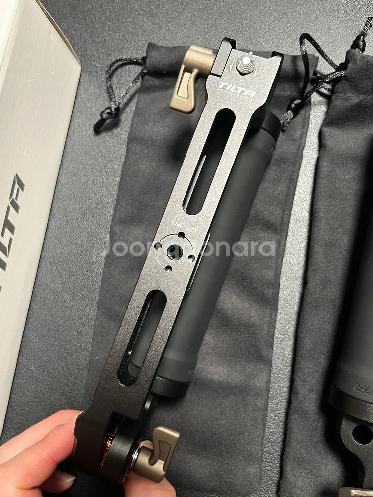 짐벌용 틸타 듀얼 핸들 브래킷 TGA-DHB2--4