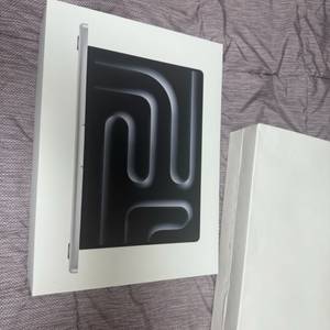 맥북프로 M5칩 14인치 16GB/1TB 이미지