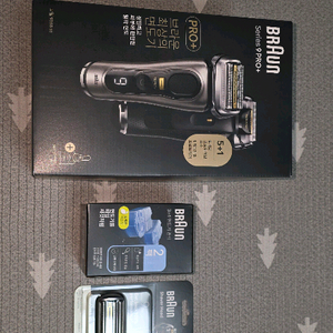 브라운 9 pro+ 그라파이트, 세정액, 교체용 날(96m)