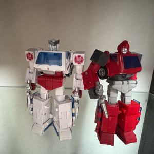 트랜스포머 라쳇 아이언하이드