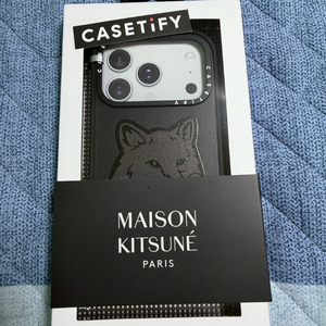 케이스티파이 아이폰17프로 메종키츠네 블랙