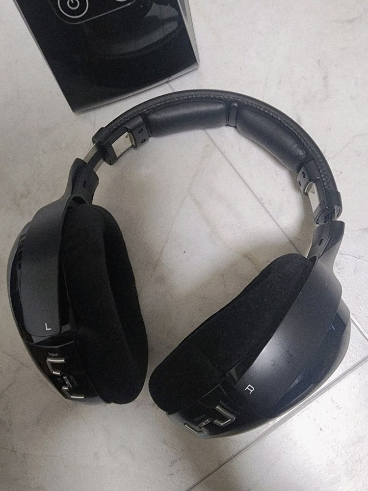 젠하이져 무선헤드폰 RS220 팝니다--2