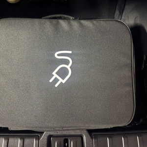 포르쉐 휴대용 전기차 충전기 220v