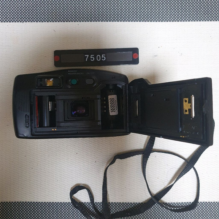 삼성캐녹스 퍼지줌 1050 필름카메라 이미지