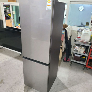 무료배송설치, 삼성 332리터 슬림형냉장고 2023년도형