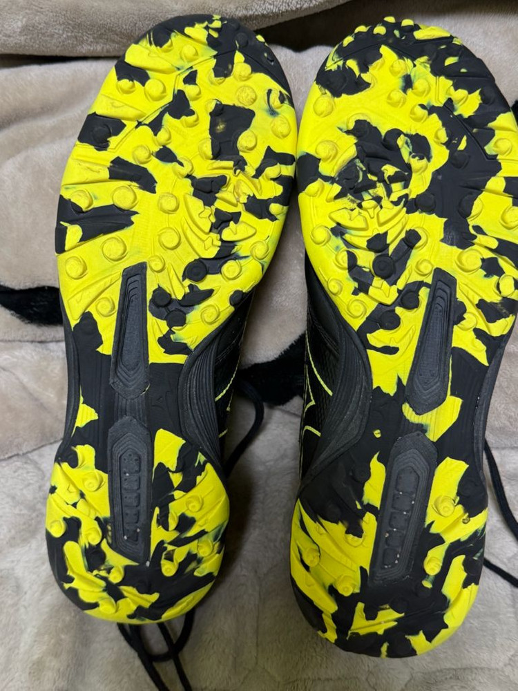 미즈노 모렐리아 살라재팬 tf 풋살화 265 최상급 이미지