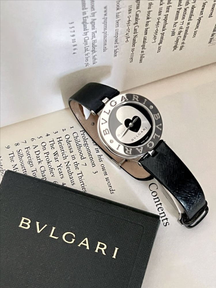 불가리 비제로원 하트 다이얼 시계 / 정품검수 케어 완료--2
