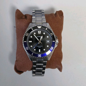 카시오 미니새치 36미리 MDV-10D-1A2VDF 청새치 흑새치팝니다.