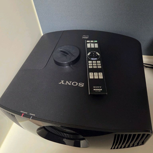 소니 빔프로젝터 VPL-VW270ES