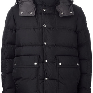 몽클레어 남성패딩 3사이즈 정품 상태좋음