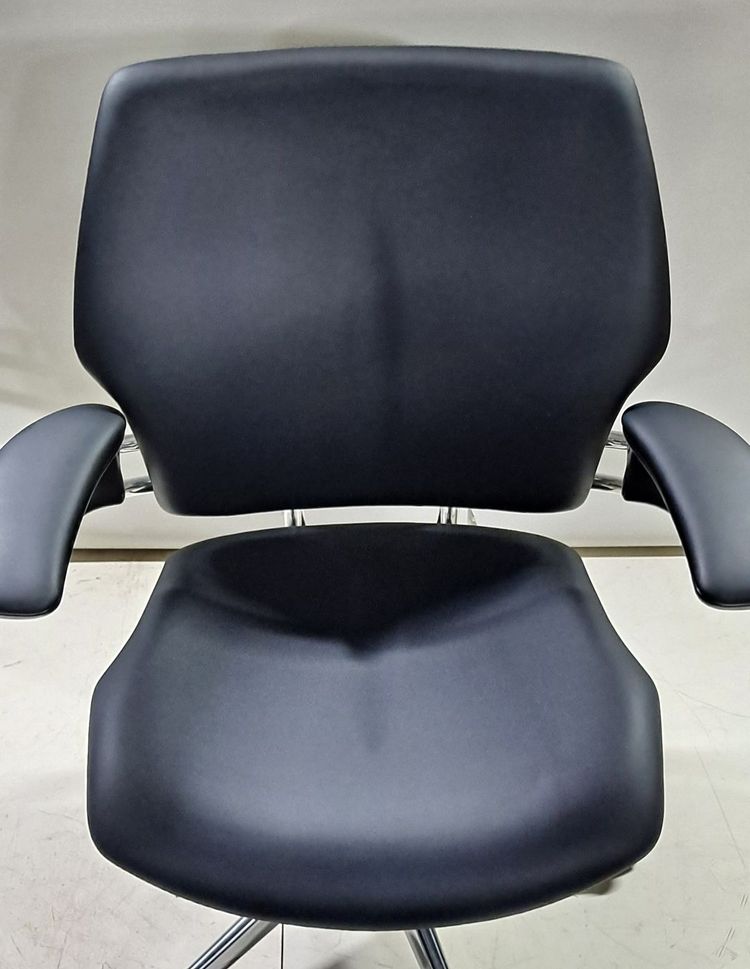 휴먼스케일 프리덤 태스크 가죽 의자--7