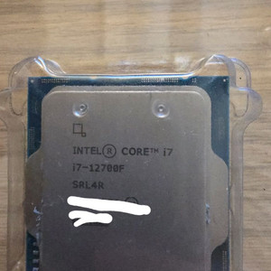 인텔 코어 i7-12700F CPU