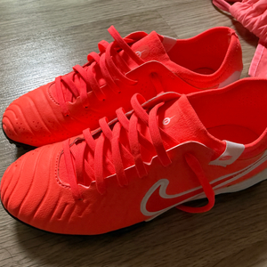 (255)나이키 티엠포 레전드 10 프로 TF 미사용