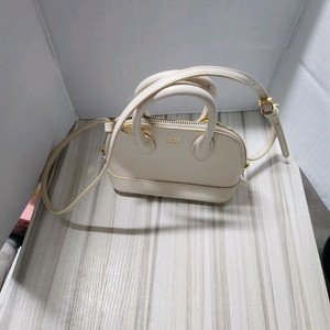 아이보리 미니백 랩 가방