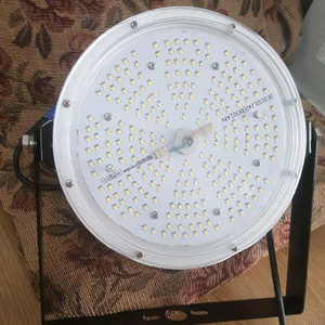 LDE.투광등기구.국산.최고급모델.방수재품.200w