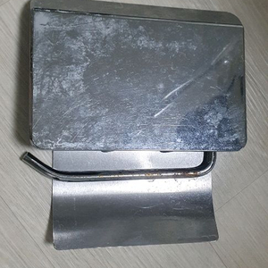 튼튼한 메탈 휴지걸이