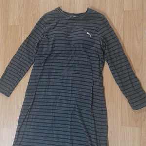 퓨마 브래지어 캡달린 스포츠 치마와 퓨마 운동바지