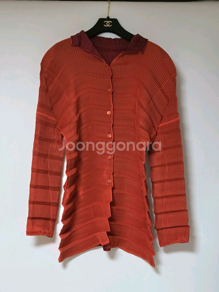 이세이미야케 ISSEY MIYAKE 입체 가디건 새제품 (2)--1