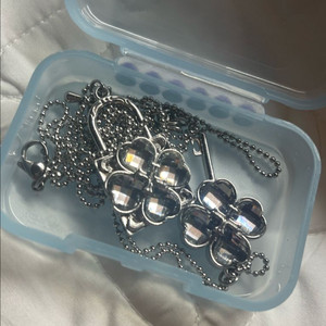 러브이즈트루 캐캐체 캐릭캐릭체인지 목걸이 (현물)