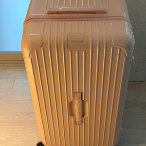 리모와 애센셜 33인치 핑크