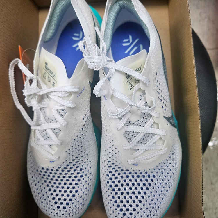 나이키 줌X 베이퍼플라이 넥스트% 3 새상품 이미지