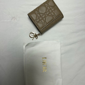 디올 레이디 디올 까나쥬 반지갑