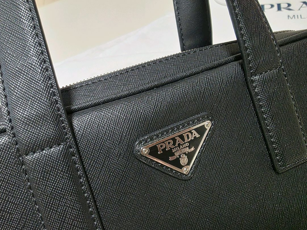 프라다 사피아노 레더 서류가방(정품x)--3