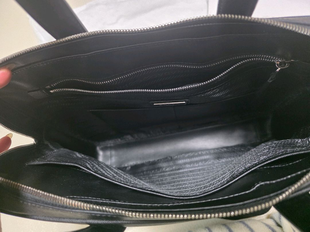 프라다 사피아노 레더 서류가방(정품x)--6