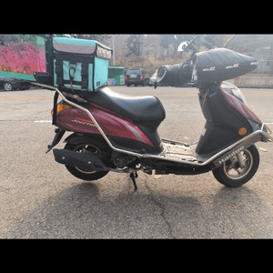 하우즈스즈키 JOYSTAR 뉴100 오토바이 이미지