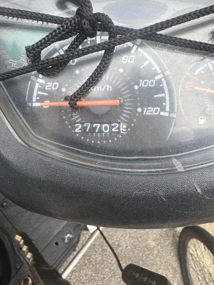 하우즈스즈키 JOYSTAR 뉴100 오토바이 이미지