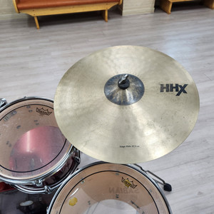 [거래완료] 야마하 스테이지 커스텀 드럼 + 사비안 HHX 심벌셋 팝니다.
