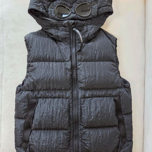 CP컴퍼니 후드 패딩 조끼 이미지