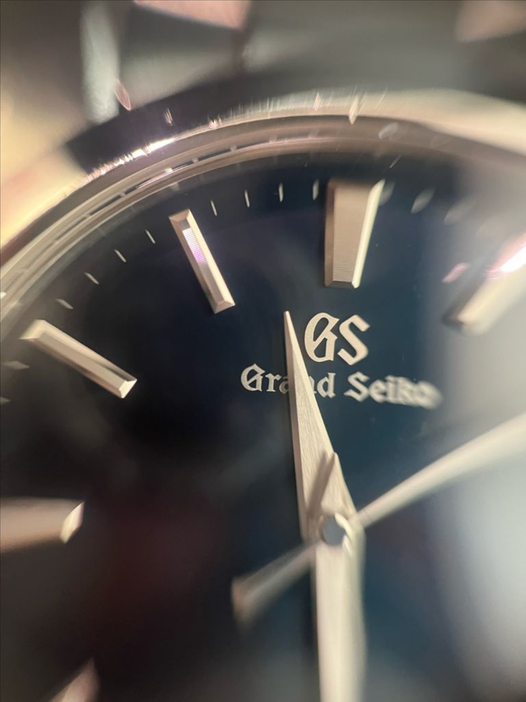 그랜드 세이코 sbgv225--8