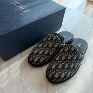 디올 오블리크 슬리퍼