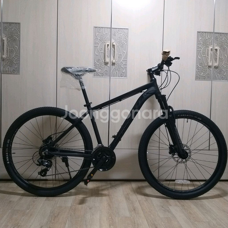 지오닉스 마젠타570 자전거 17인치 미사용신품--1