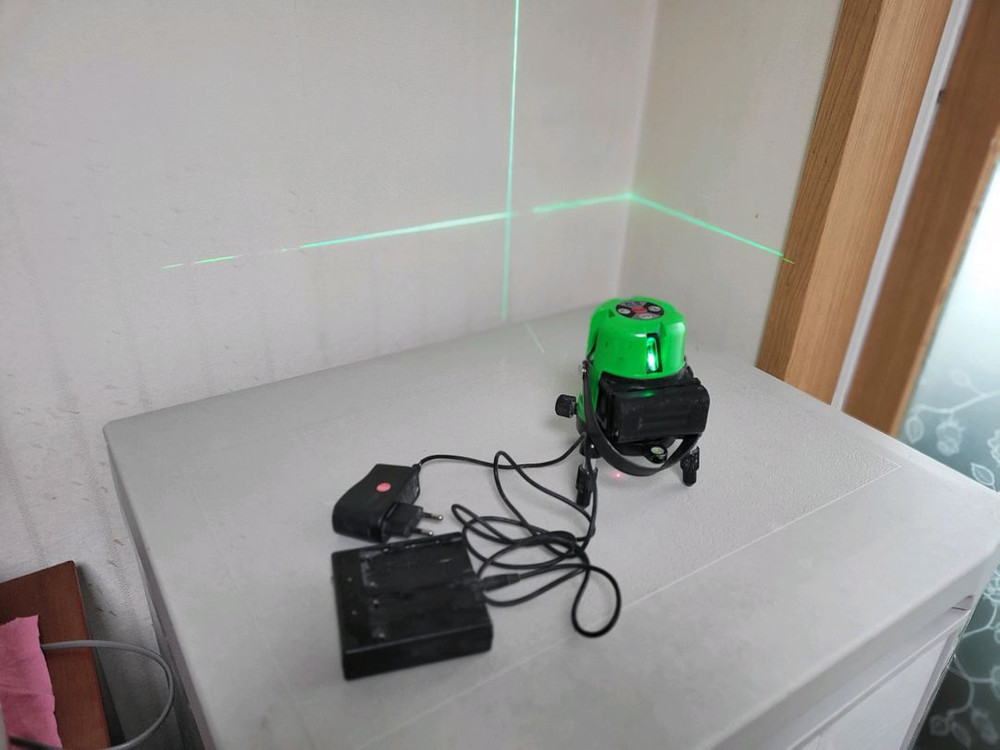 레이저 레벨기--1