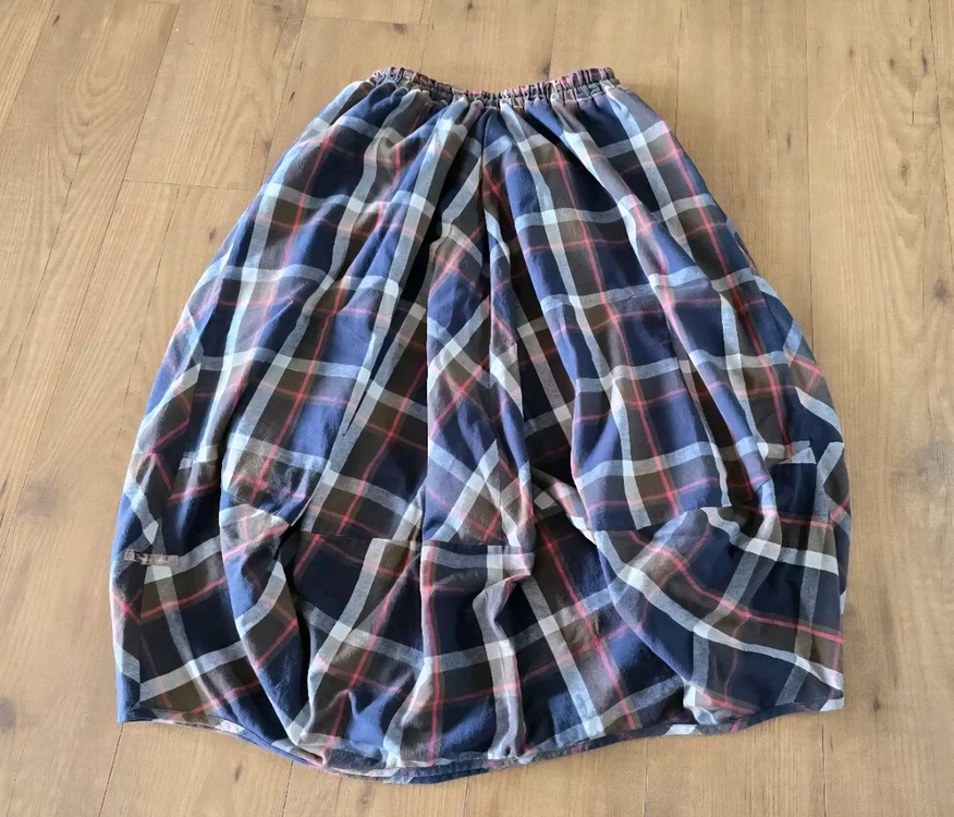 프리~보통 77) 써스데이아일랜드 뒷밴딩 항아리형 면 롱 스커트--3