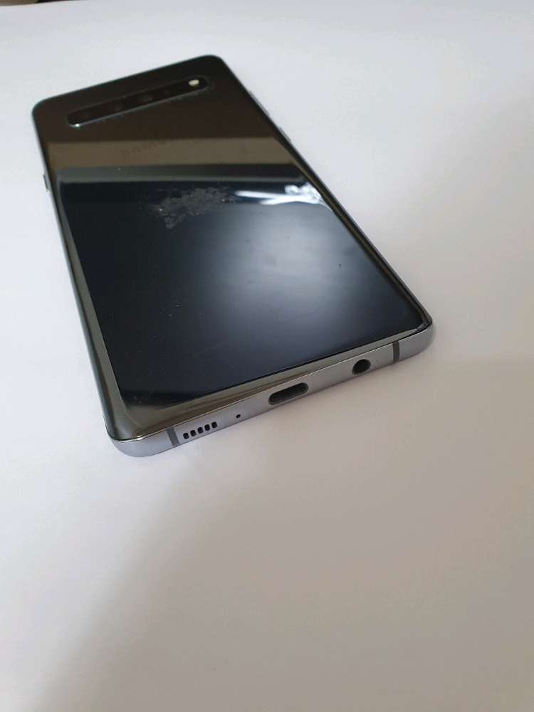 갤럭시S10 5G 외관S급 아주깨끗 256기가 블랙--3