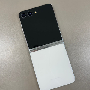 *33만원* 갤럭시Z플립5 화이트 512G 깨끗한 미파손 무잔상 단말기 불량화소XXX