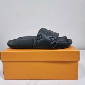 루이비통 슬리퍼