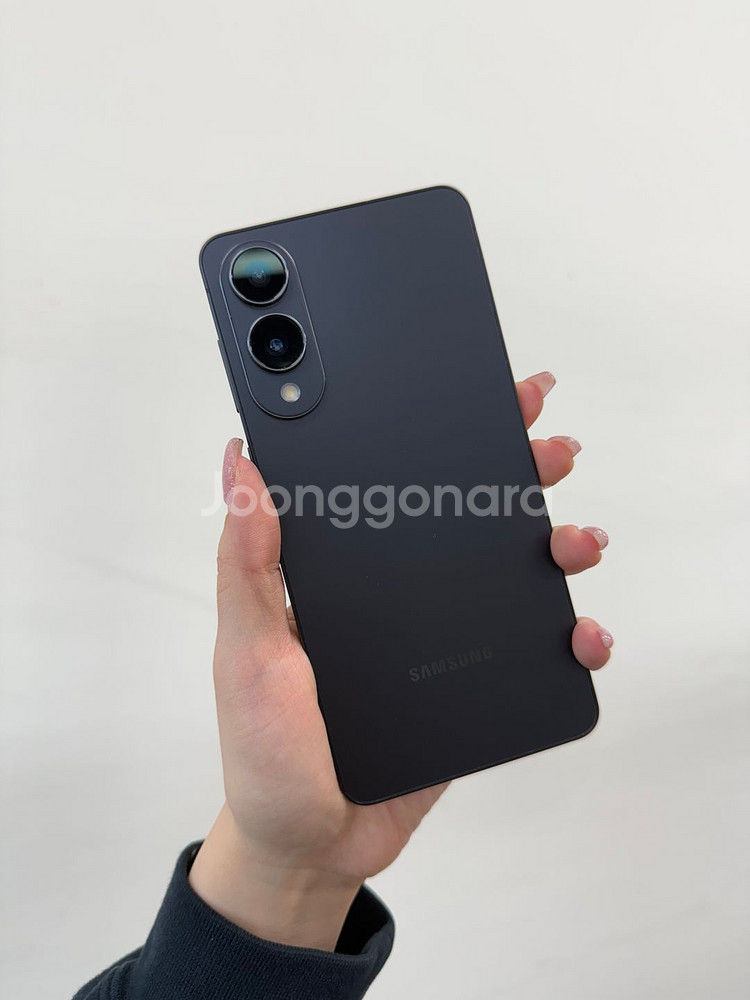 *자급제* 갤럭시S25엣지 블랙색상 256G 신폰급 하자X 83만원 팔아요 @@--0