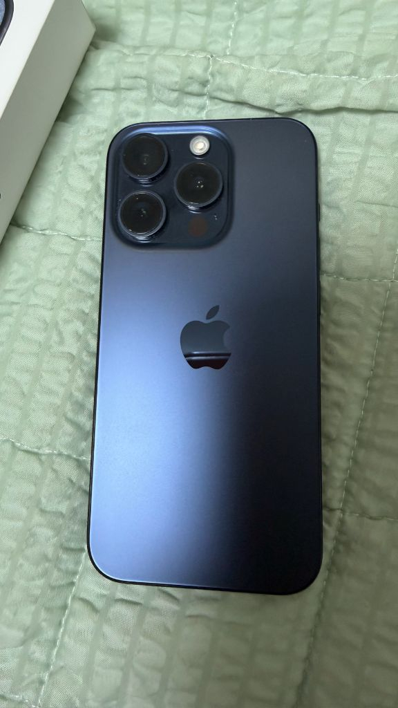 아이폰 15프로 512 티탄 블루 70만원 급매--1