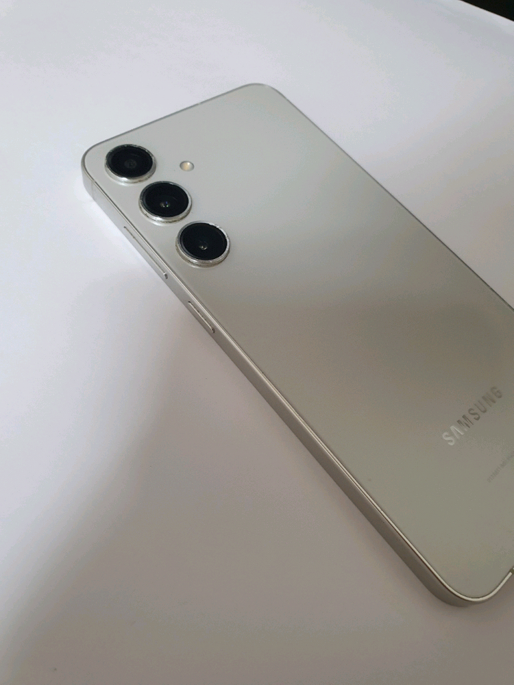 갤럭시S24플러스 잔상없어요 256기가 마블그레이 이미지