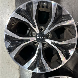 카니발 ka4 18인치 휠 한대분