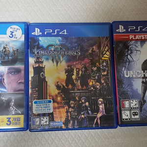 PS4 타이틀 3장 일괄 팔아요~~