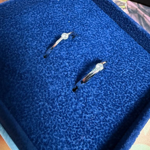 티르리르 14k 화이트골드 아이드 커플링 반지 이미지