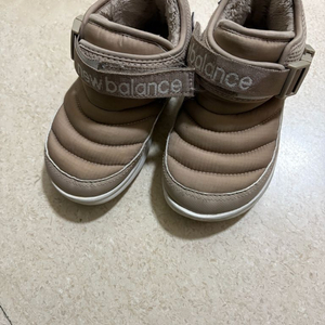 뉴발란스 패딩부츠 170