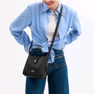 코치 해들리 크로스백 (새상품)