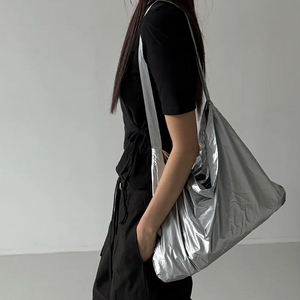 (새상품)리핏(REPEAT) 글로시 에코백