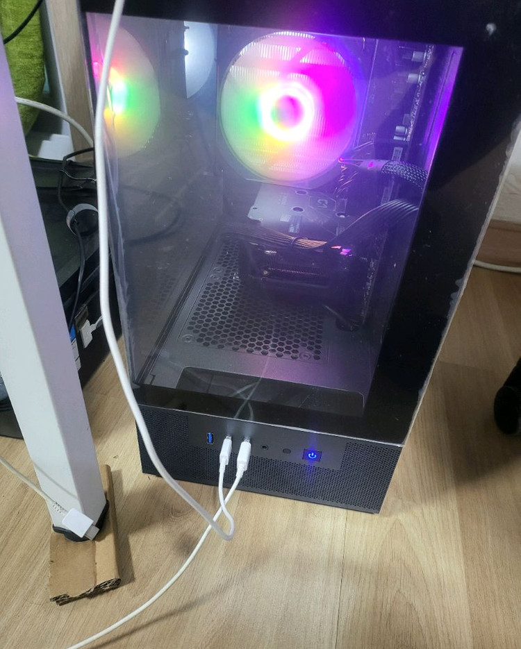 개인 강원 홍천 컴퓨터 팔아요 ryzen5 7500f 32 1tb rx9060 이미지